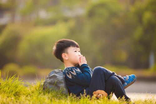 如何调节抽动症孩子的不良情绪？